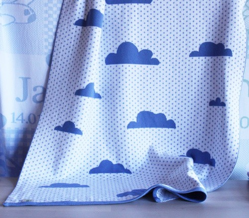 Newborn Namnfilt - Up in the clouds