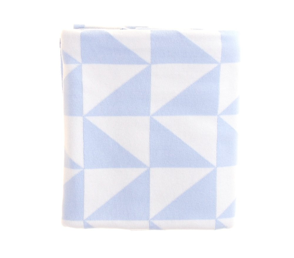 Filt med ljusblå trianglar